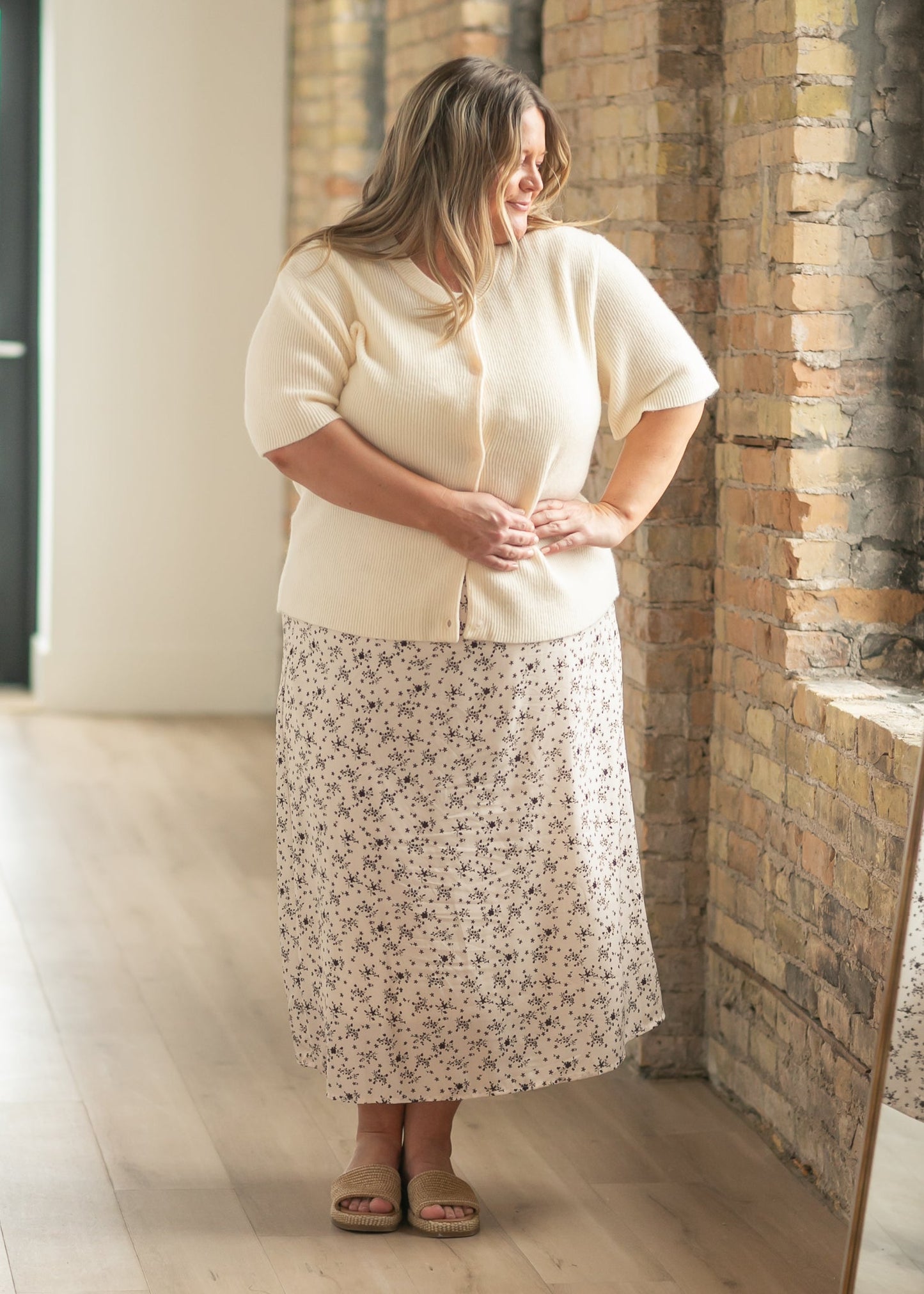 Short Sleeve Button Knit Cardigan Sweater