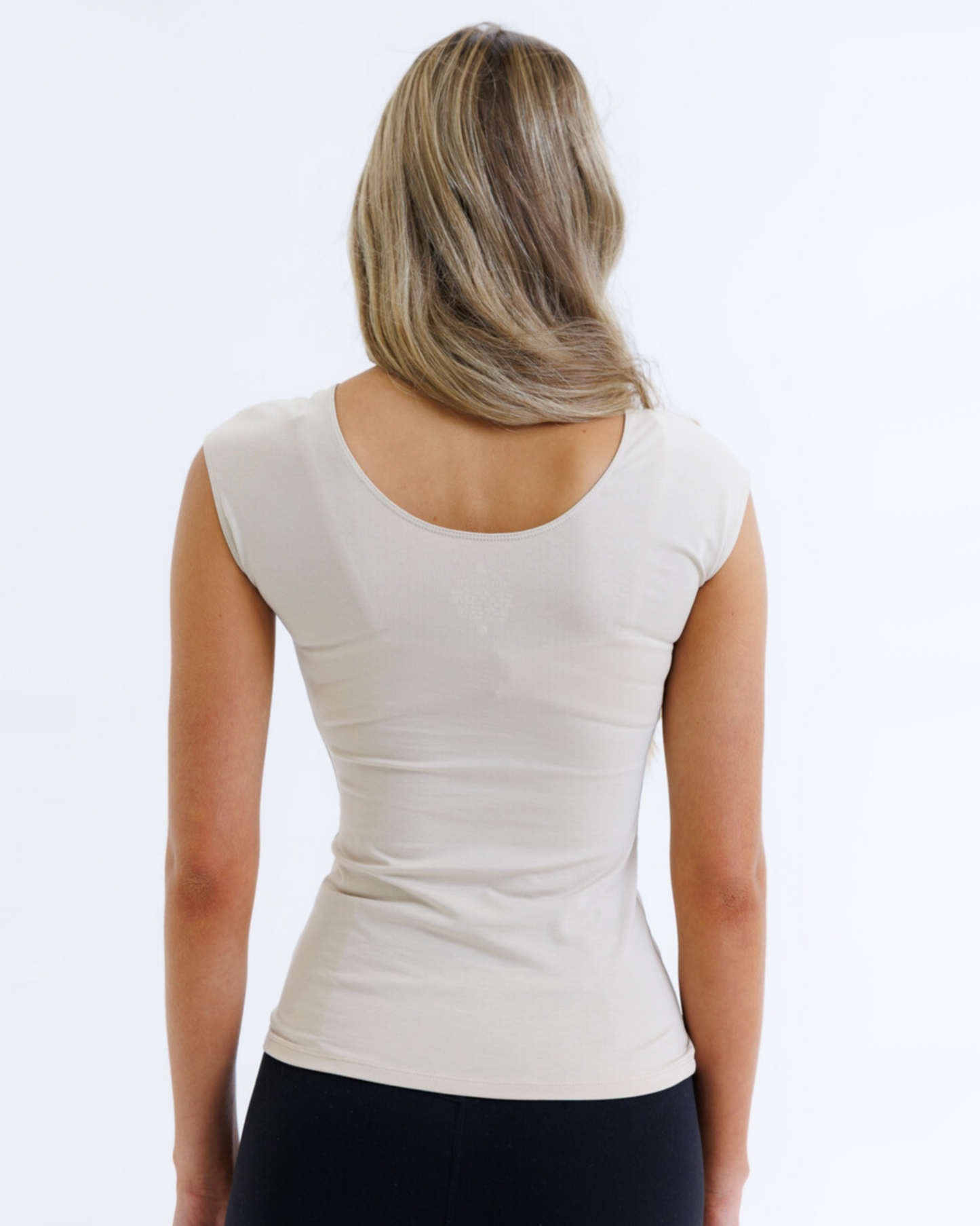 Essential Tee Classic Comfortable Everyday Casual Unisex T-Shirt