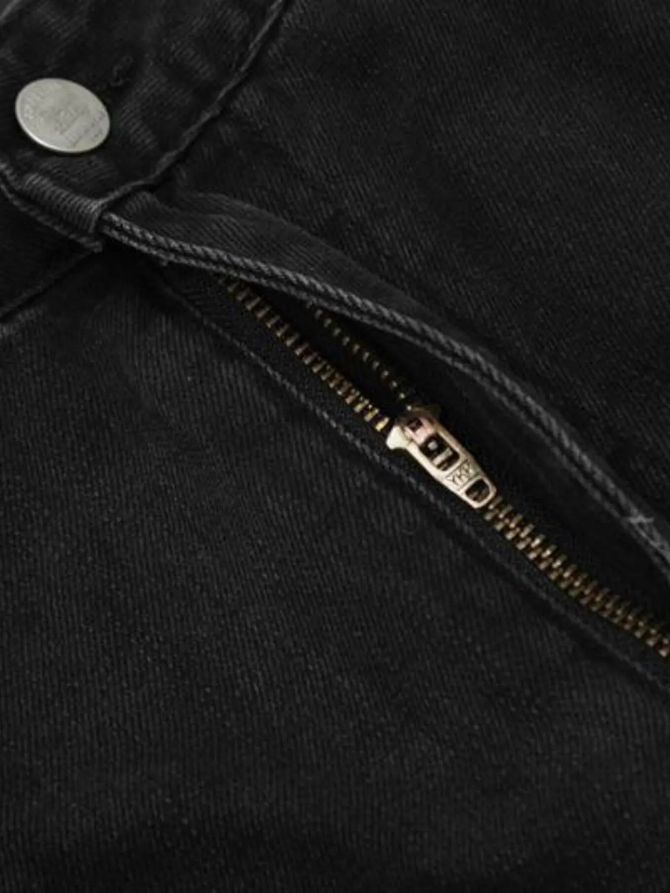 Men's Multi-Pocket Cargo Jeans for Casual Utility Style